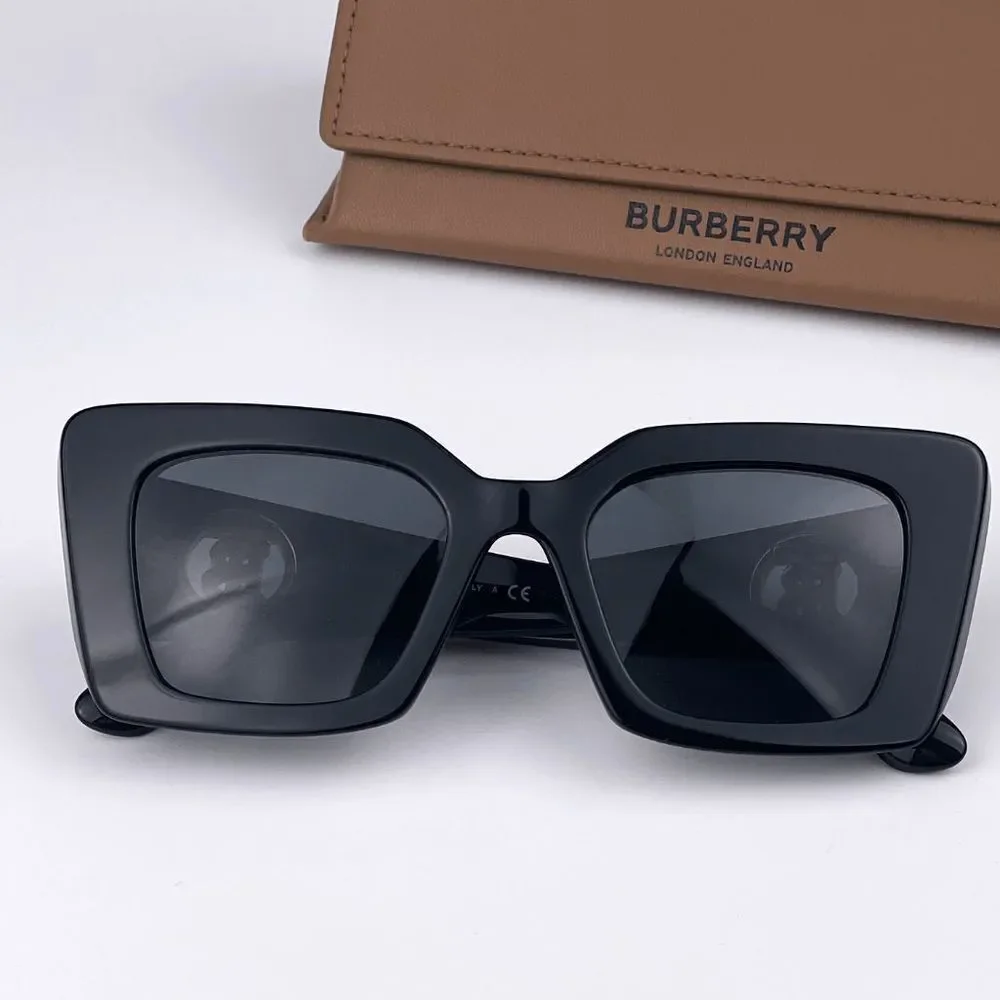 NEW Burberry BE4344 Daisy 300187 Black Dark Gray Square Women Sunglasses - Picture 3 of 13